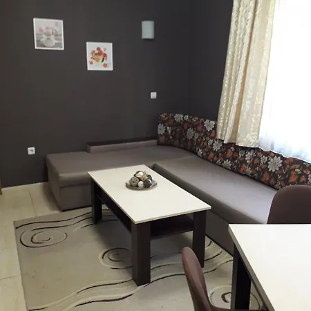 Apartment уют гранд манастира